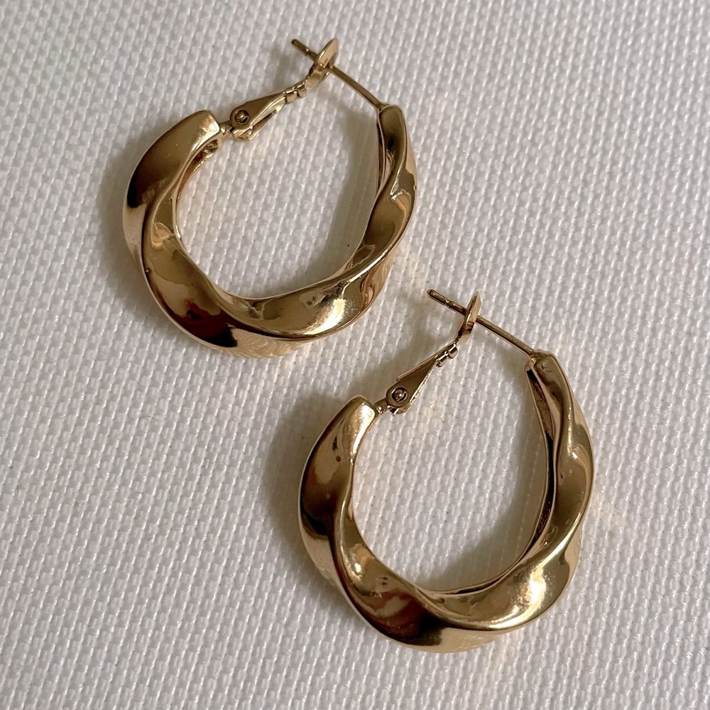 Cali Tiger Fia Hoops